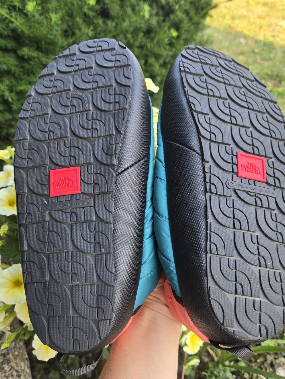 The North Face Thermoball Slippers women's size size 10 - Picture 8 of 8